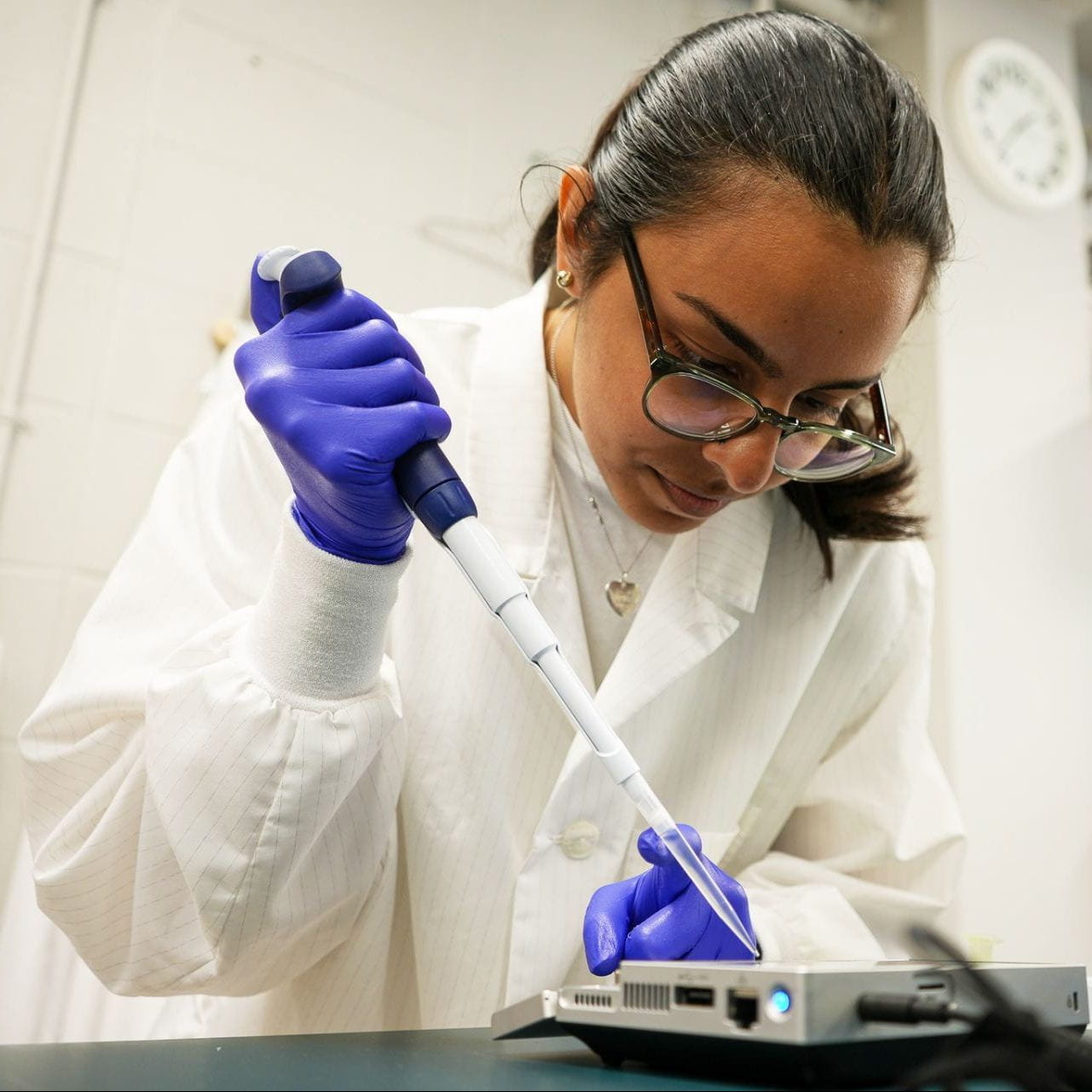 Neeti Patel working in the fungal diagnostic lab